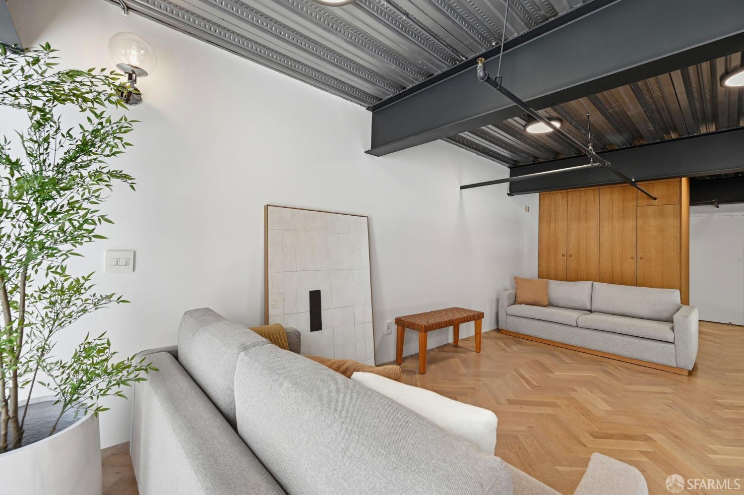 650 Delancey Street # 203