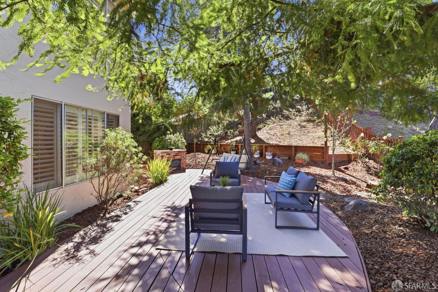 8 Bennington Court