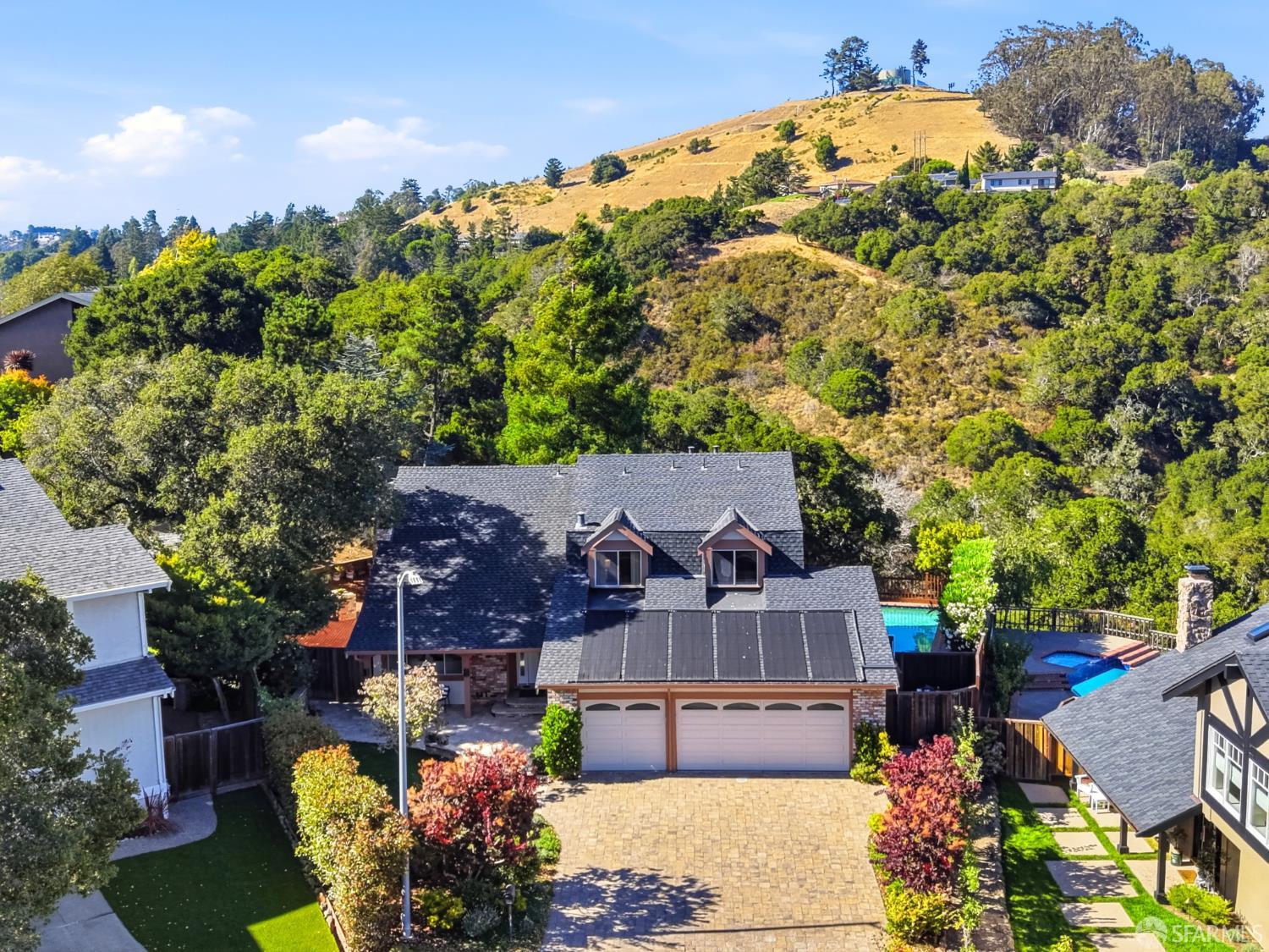 8 Bennington Court