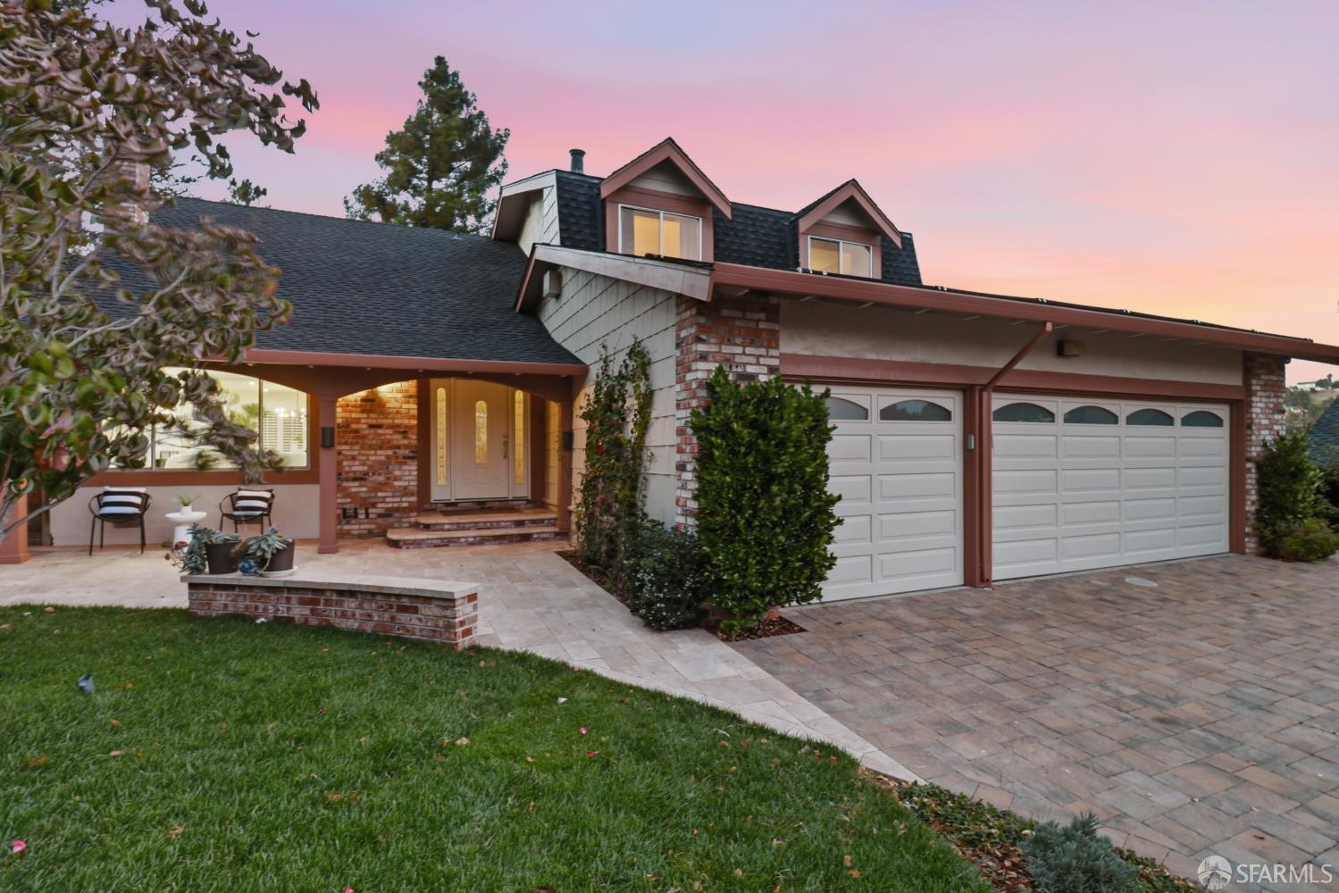 8 Bennington Court