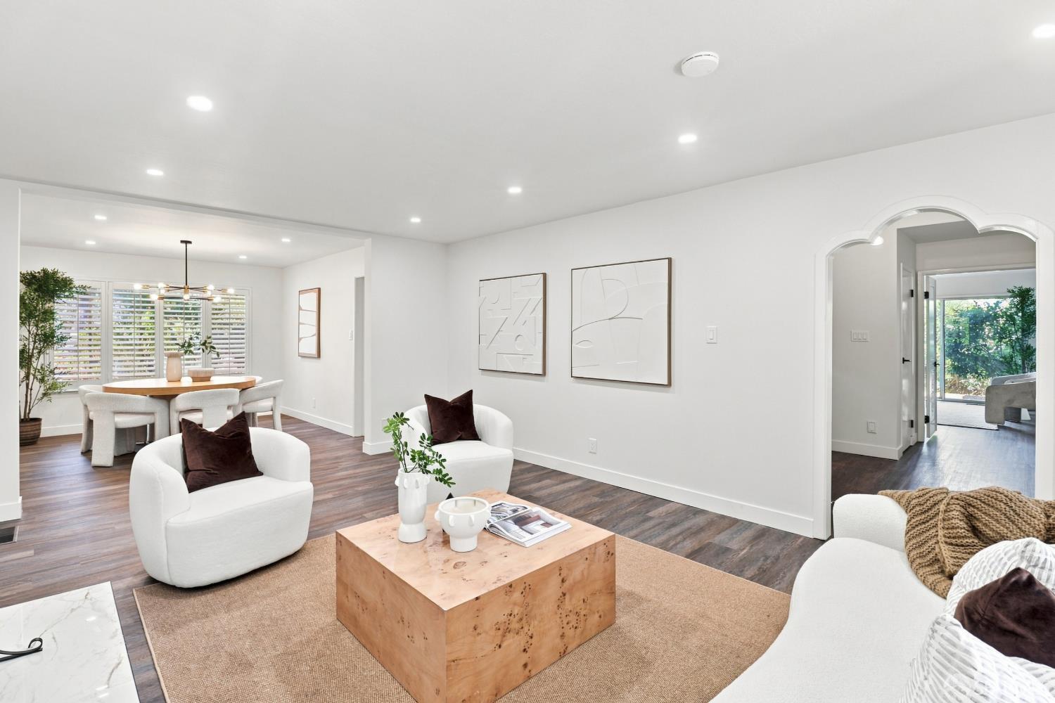 8 Bennington Court