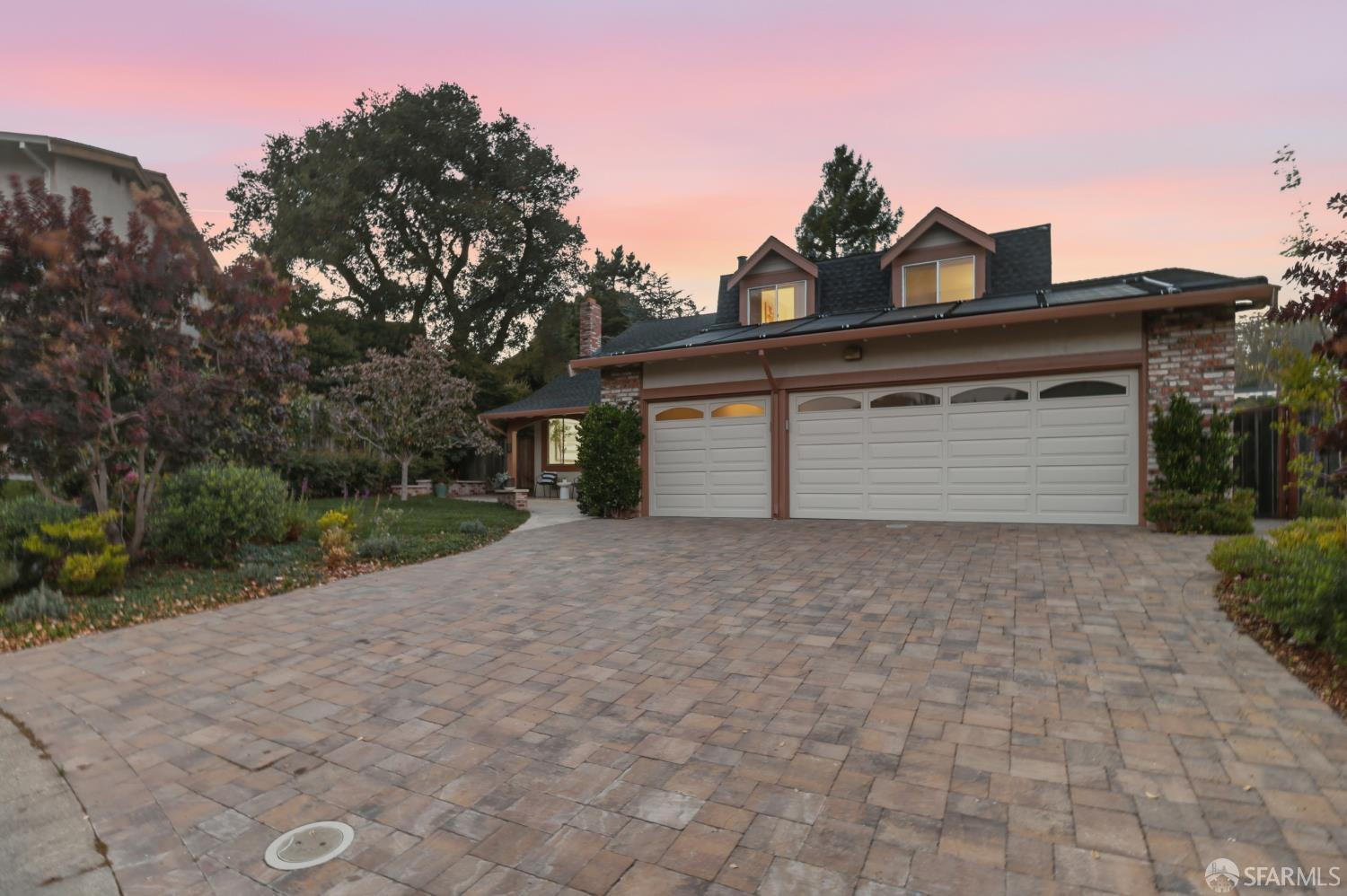 8 Bennington Court