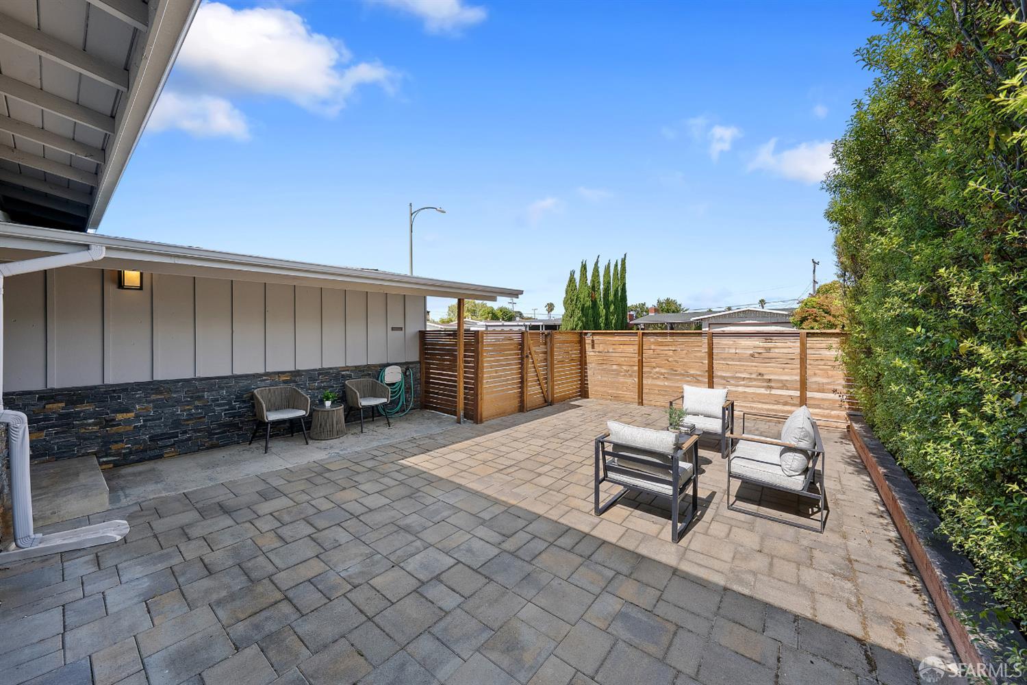 1734 Dewey Street