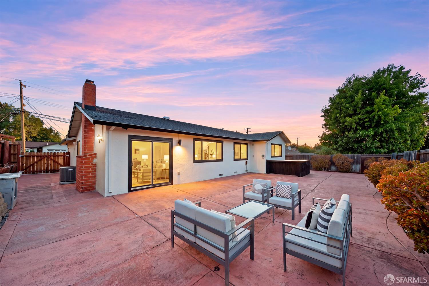 2294 Panoramic Drive