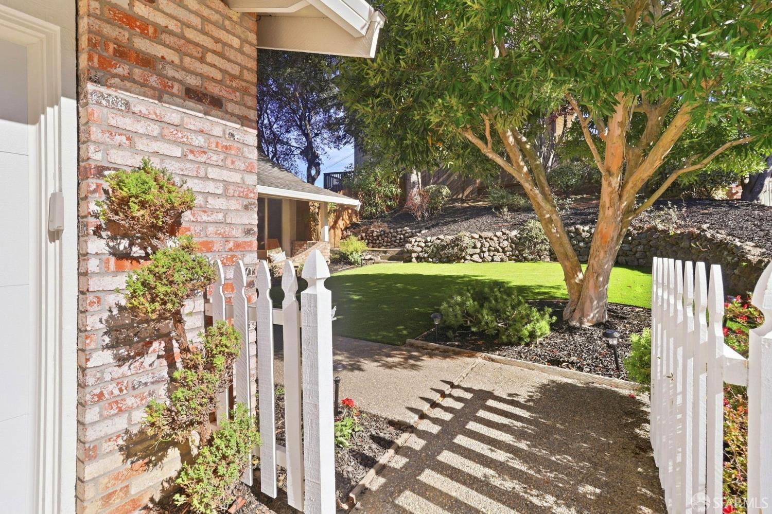 1711 Parkwood Drive