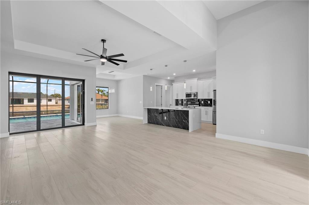 137 SE 28th TER