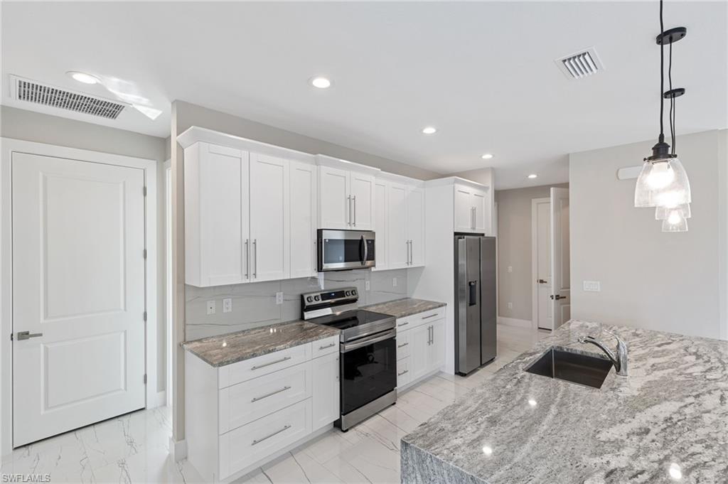 2318 NW 28th AVE