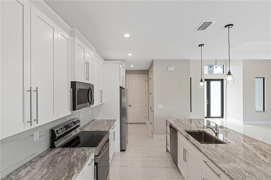 2318 NW 28th AVE