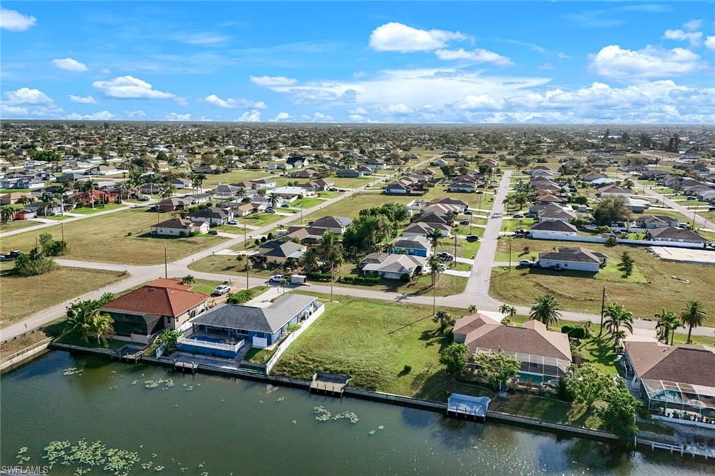 1000 NW 3rd AVE