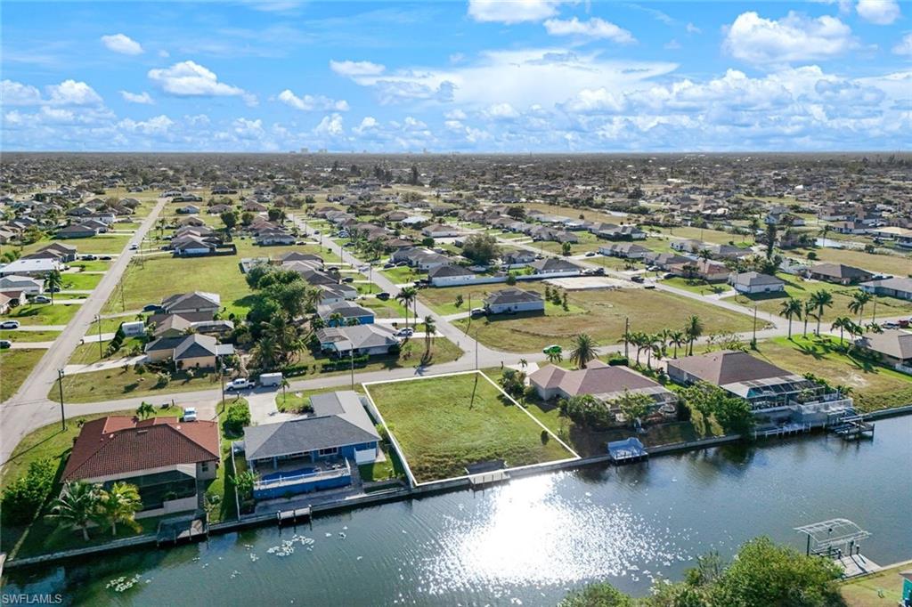 1000 NW 3rd AVE