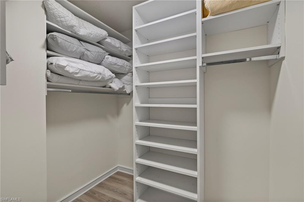 100 Glenview PL # 202