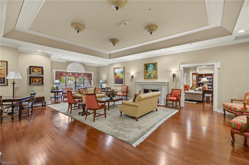 100 Glenview PL # 202