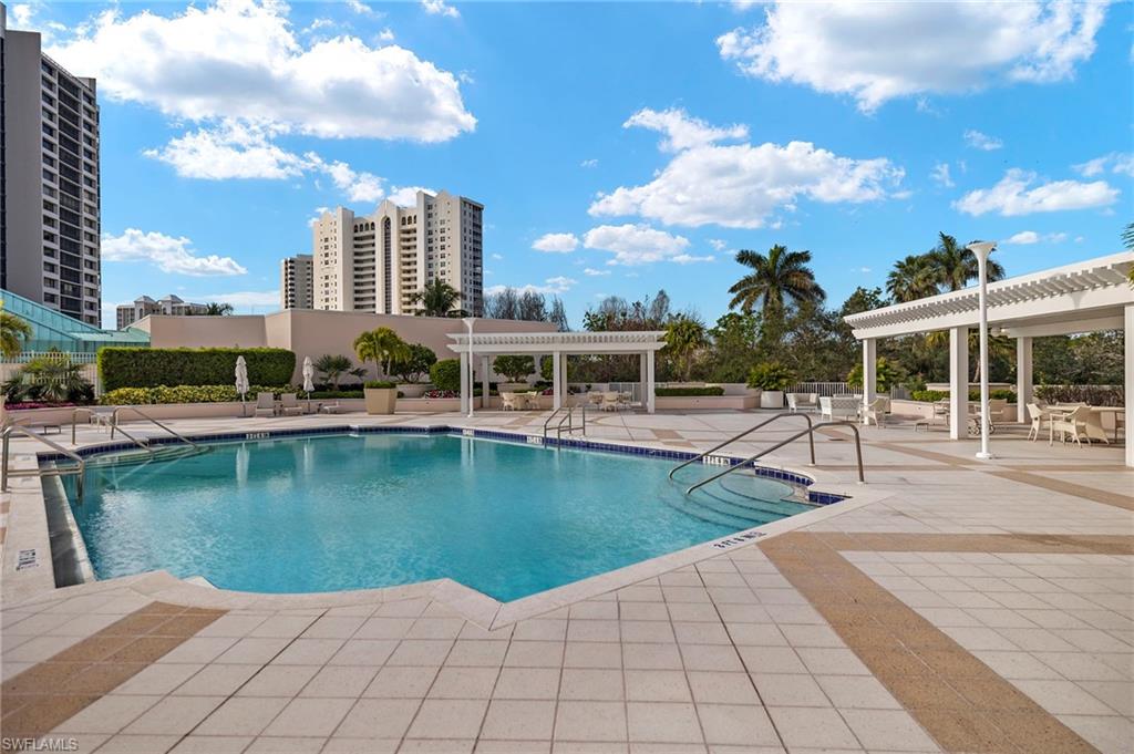 100 Glenview PL # 202