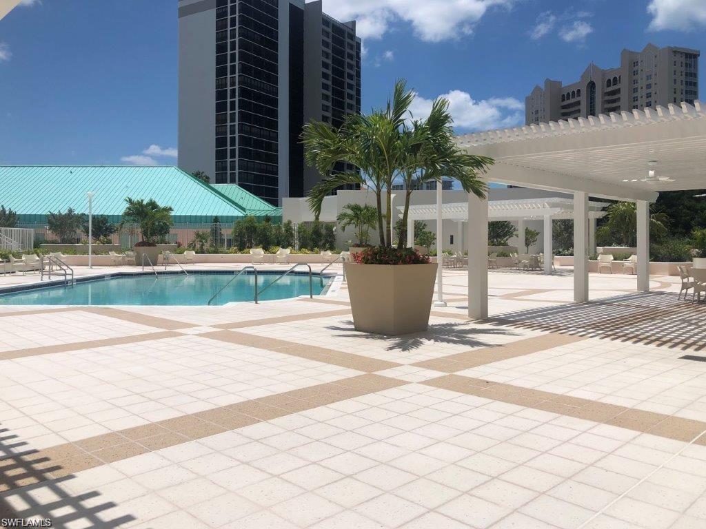 100 Glenview PL # 202