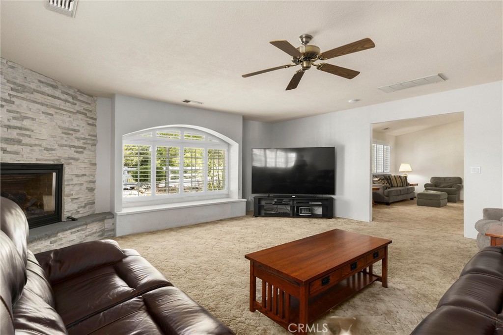 6975 San Gabriel