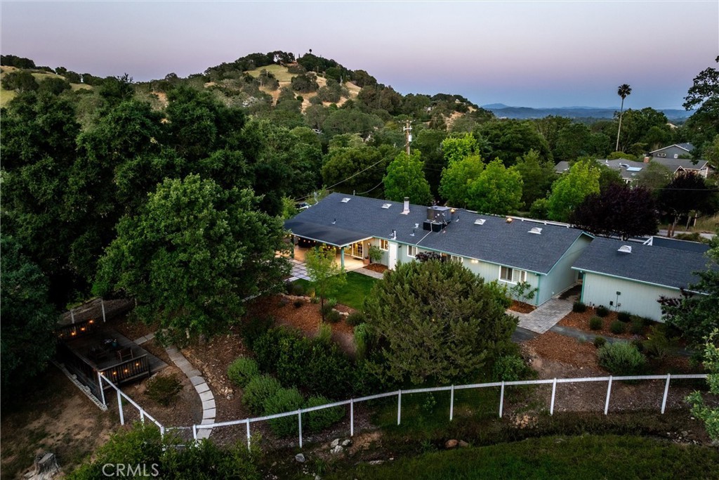 6975 San Gabriel