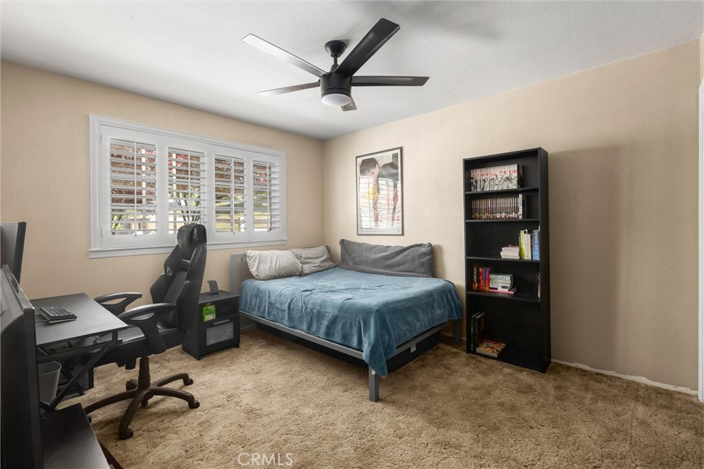 6975 San Gabriel