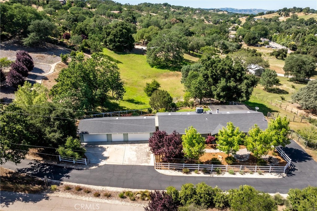 6975 San Gabriel
