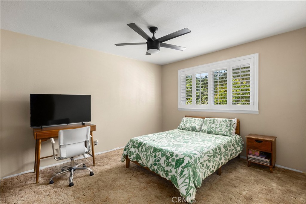 6975 San Gabriel