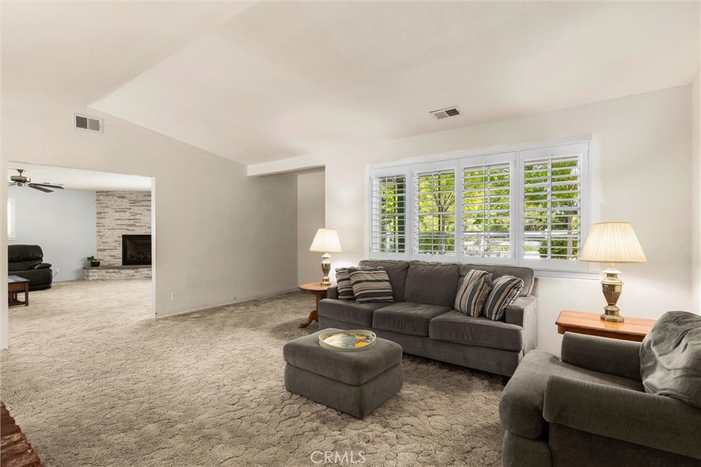 6975 San Gabriel