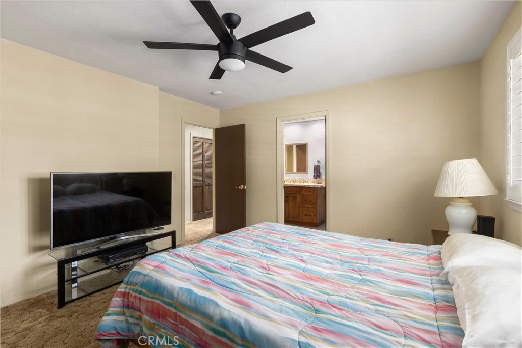 6975 San Gabriel
