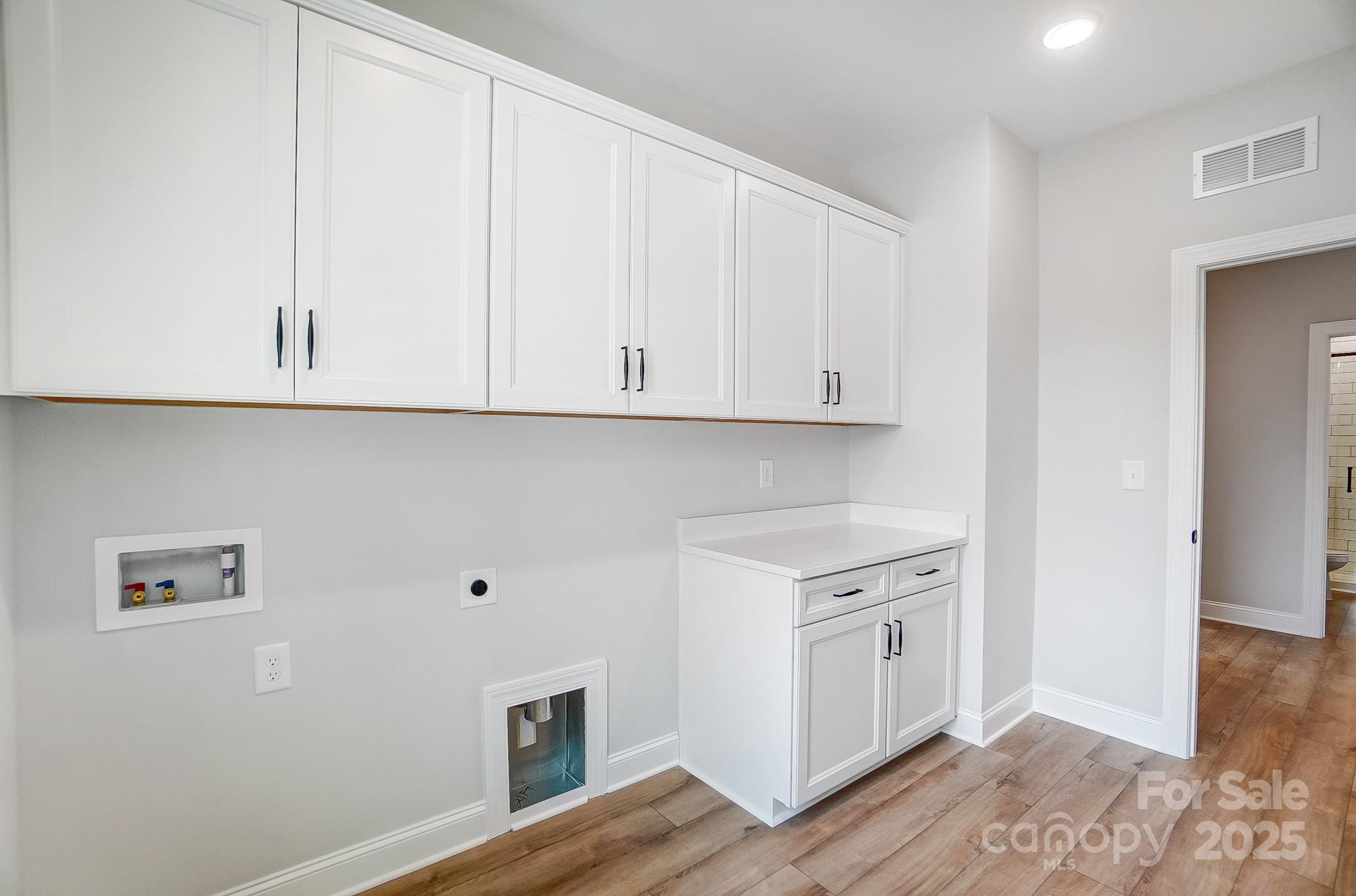 2003 Cedar Falls Drive