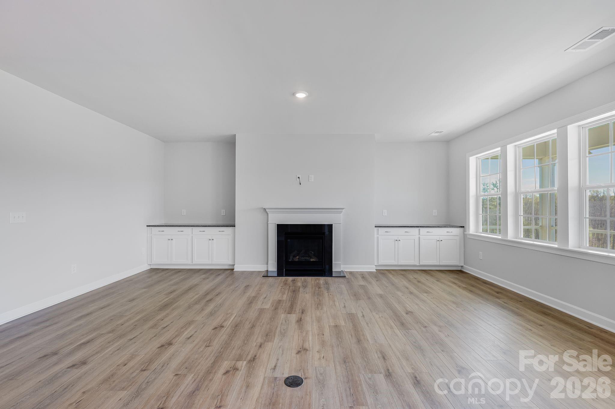 2287 Moon Crest Road Unit: 143