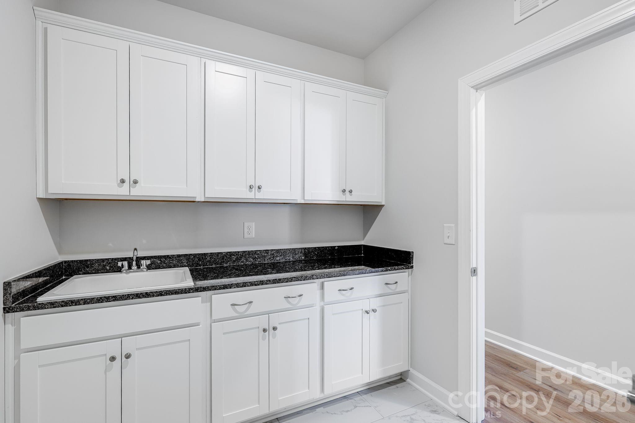 2287 Moon Crest Road Unit: 143