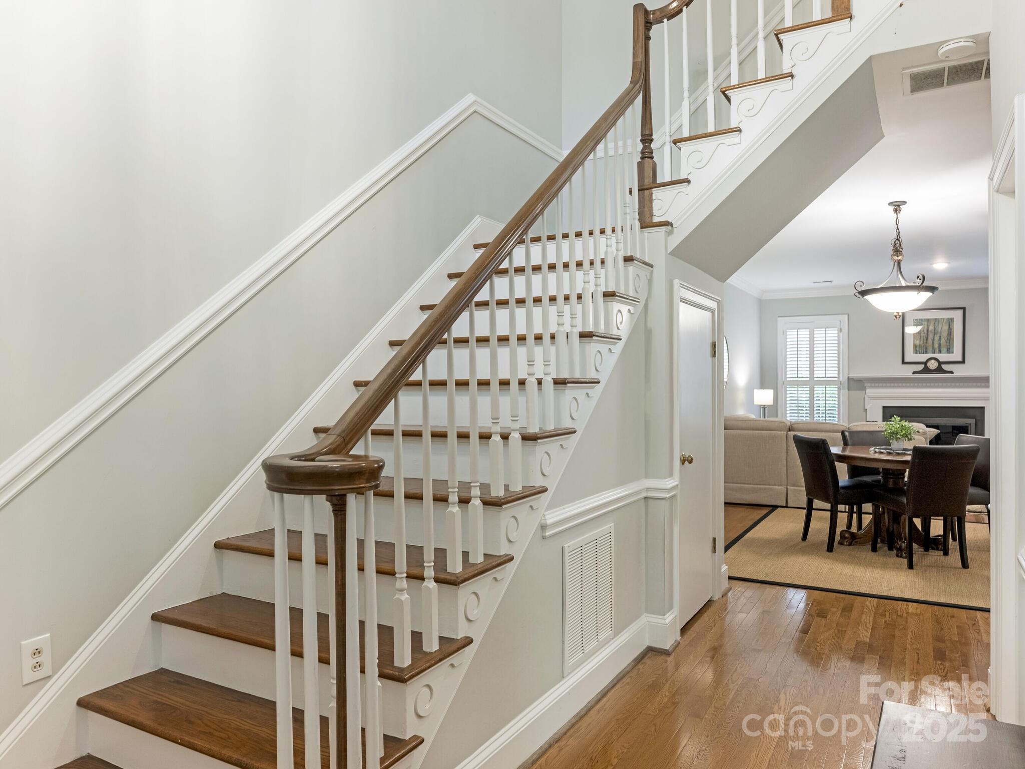 2857 Sharon View Road