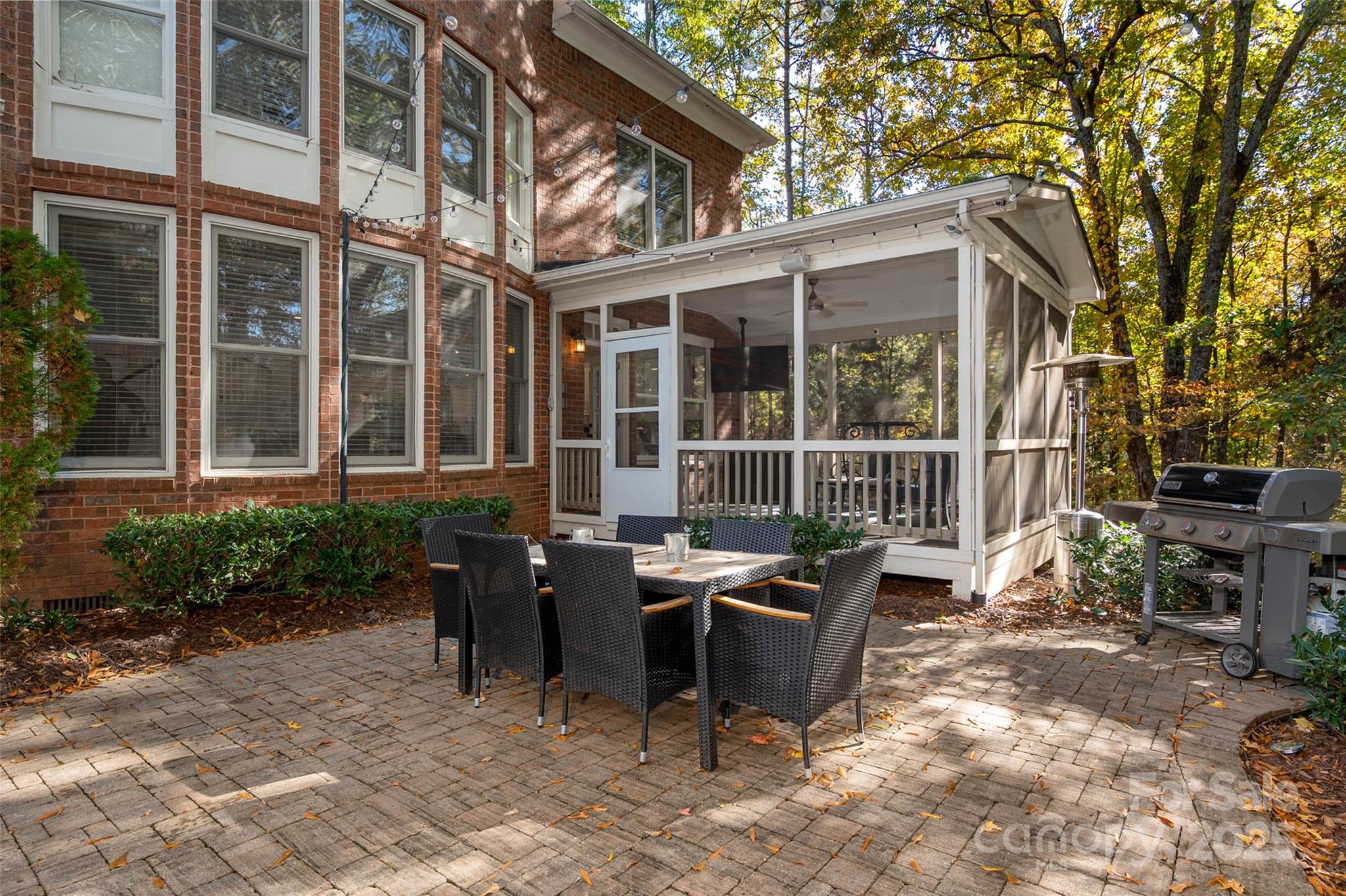 12106 Woodcliff Court