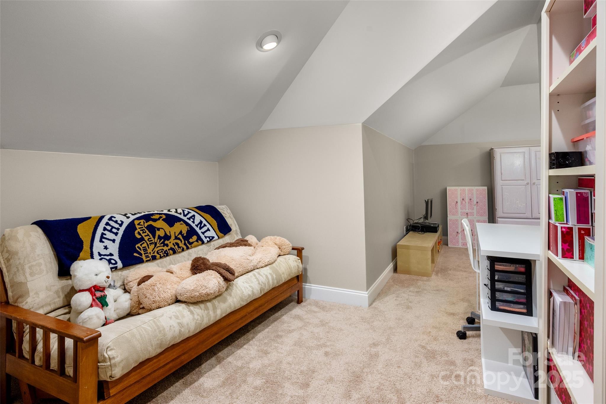 12106 Woodcliff Court