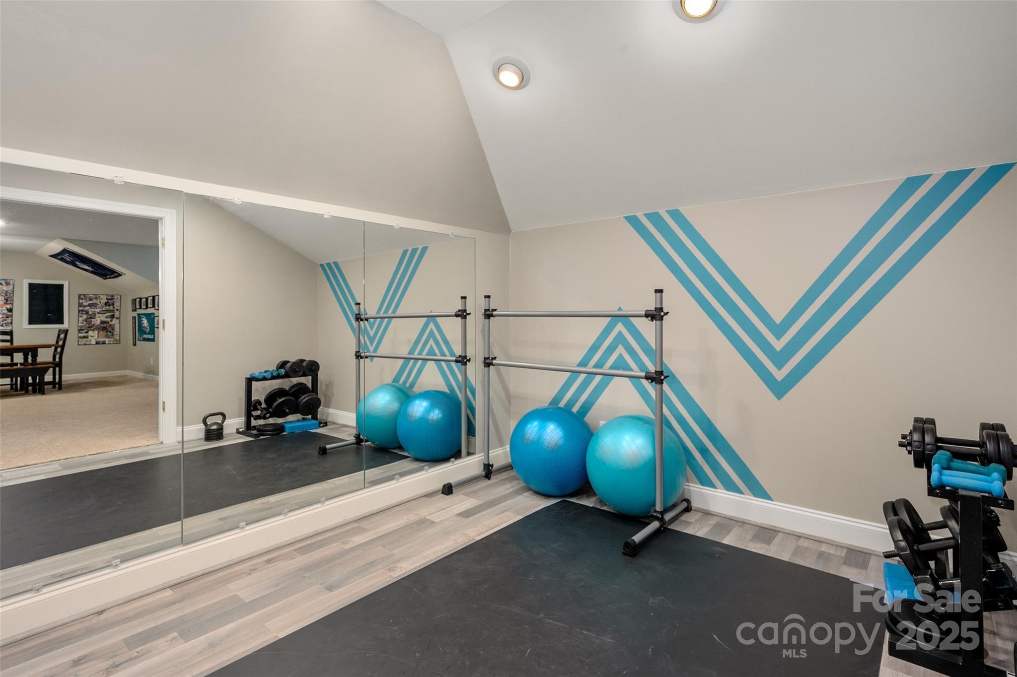 12106 Woodcliff Court