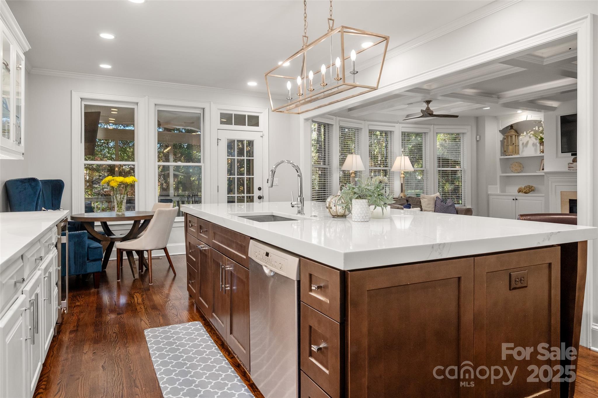 12106 Woodcliff Court