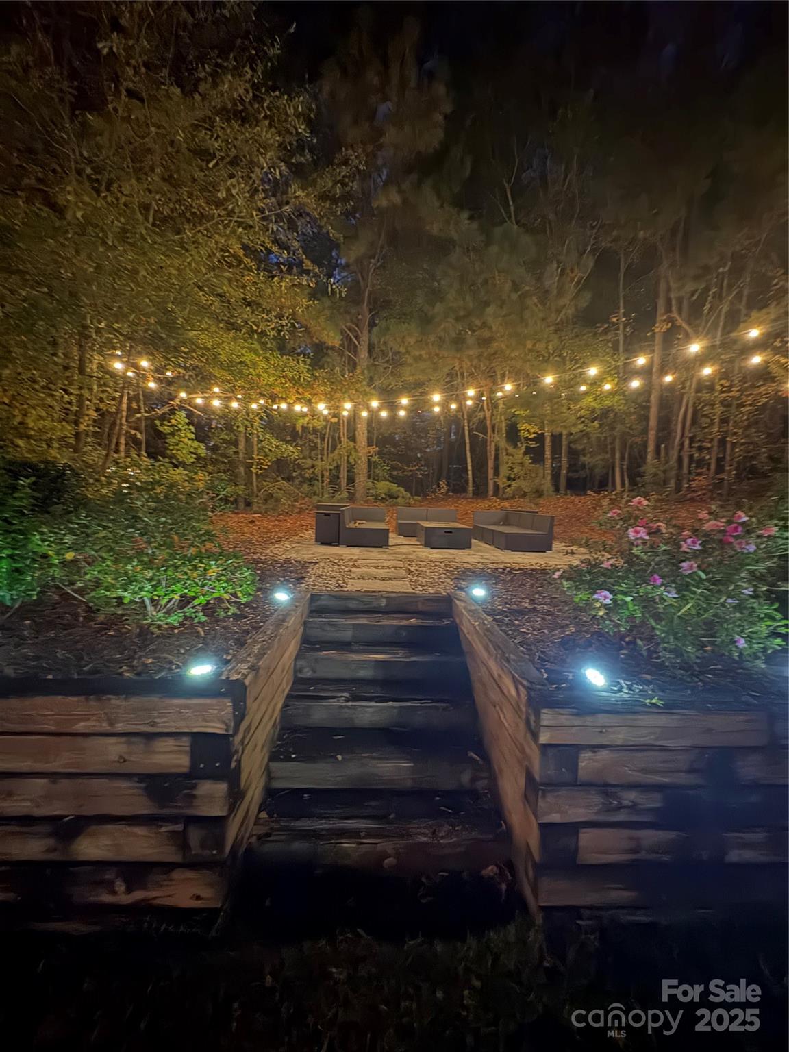 12106 Woodcliff Court