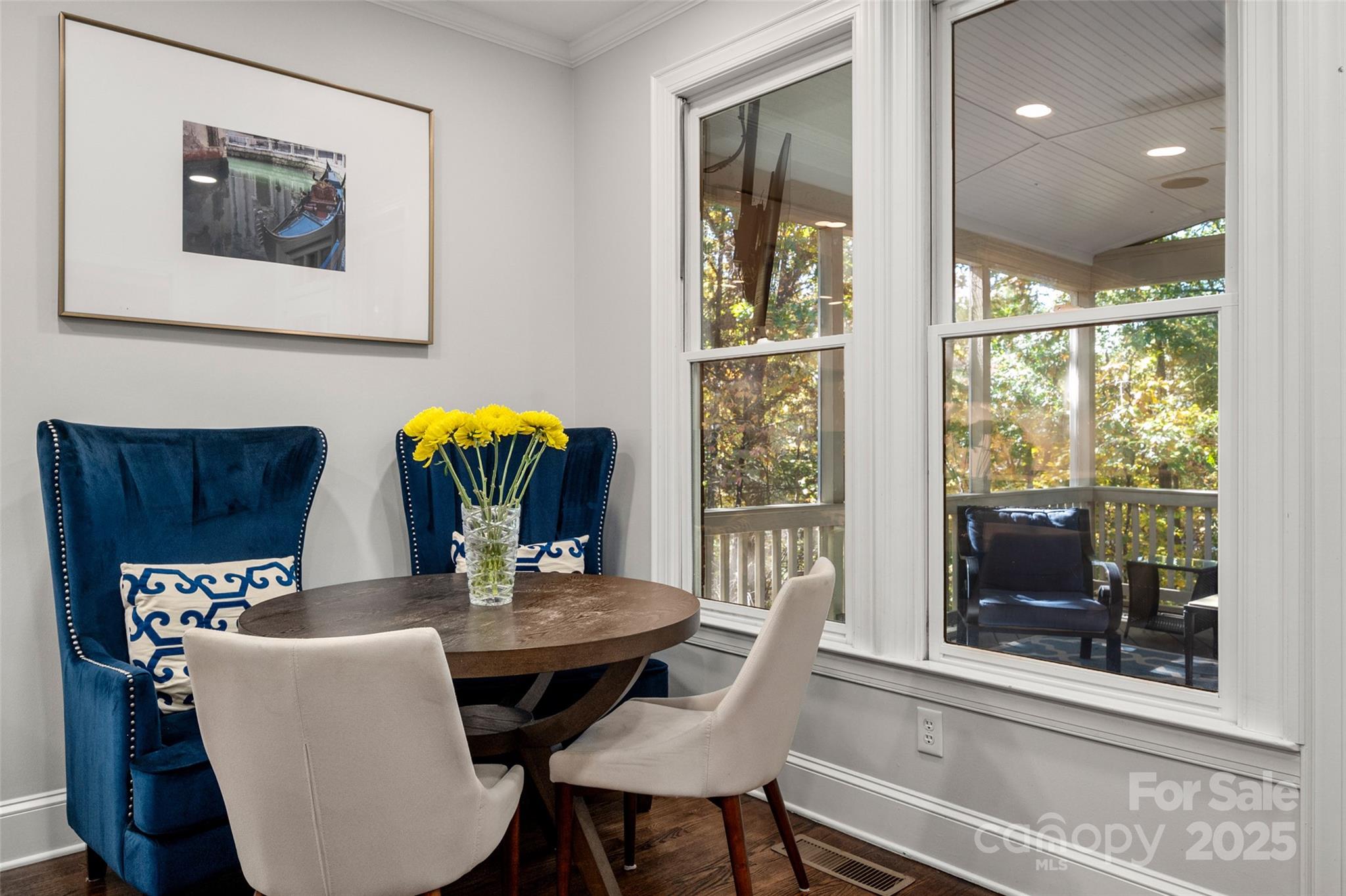 12106 Woodcliff Court