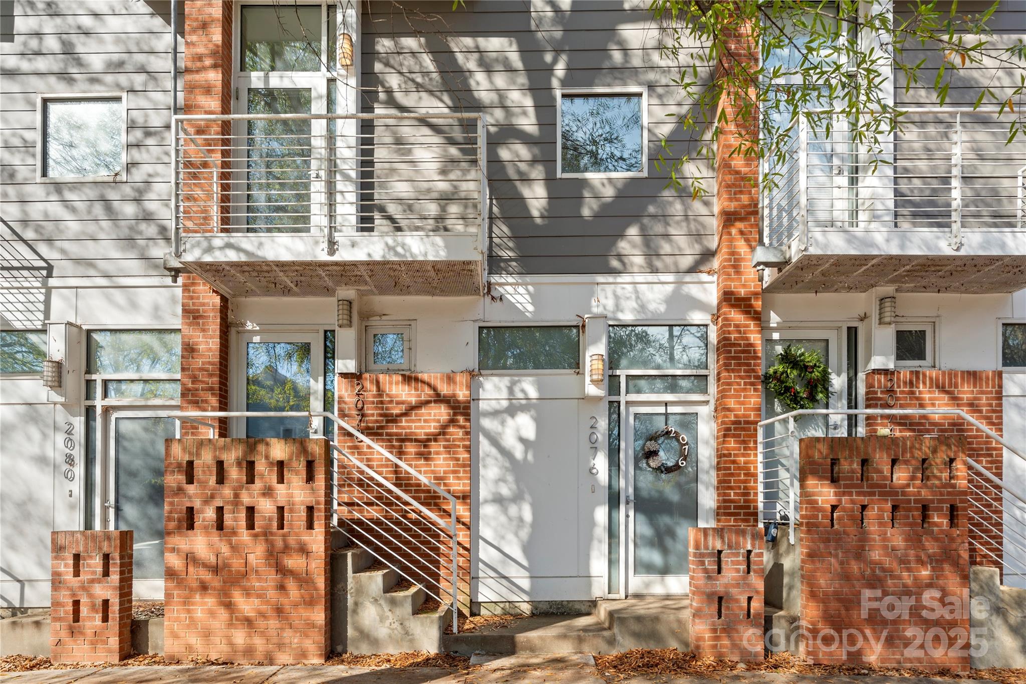 2076 Euclid Avenue