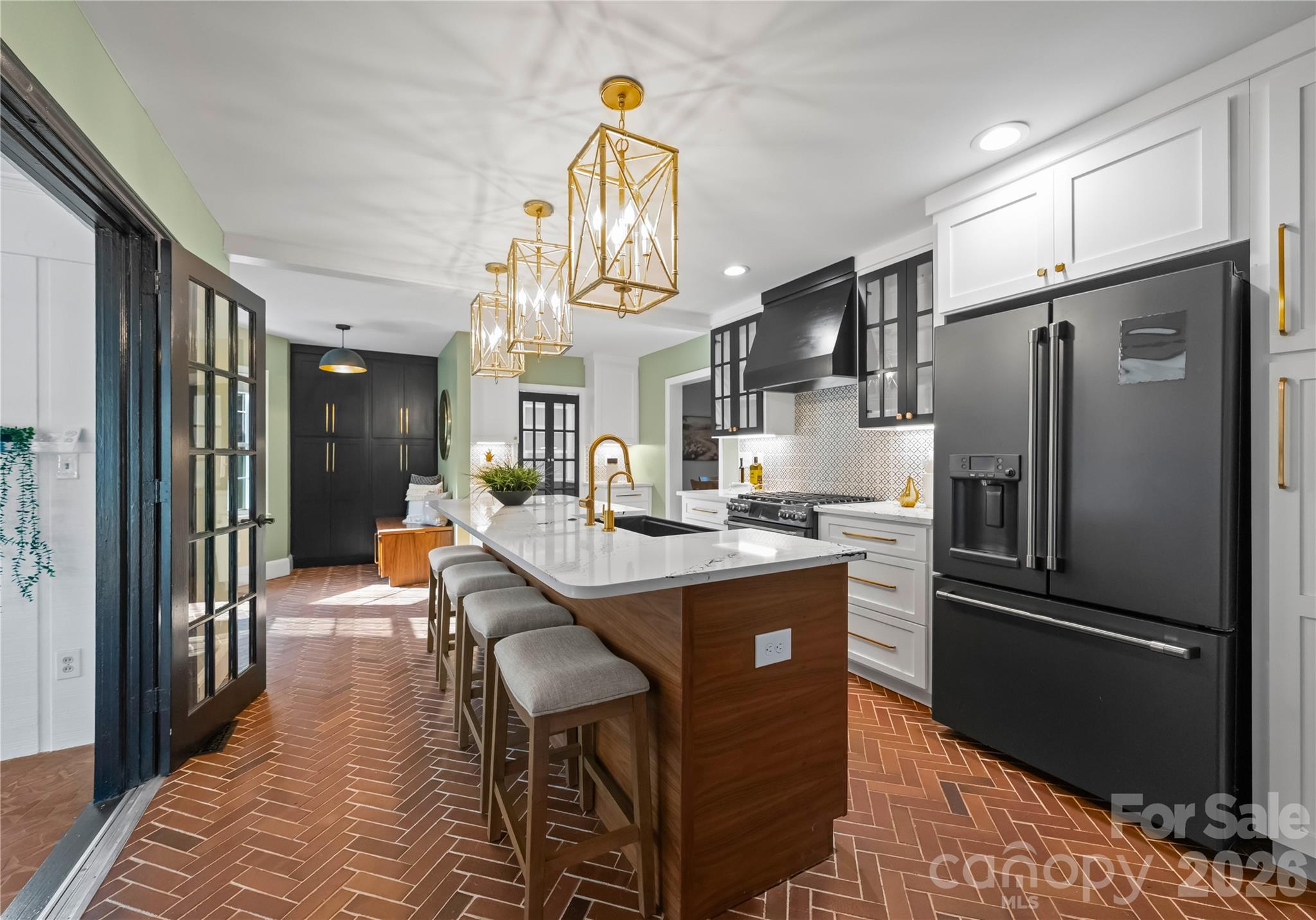 112 Sardis View Road