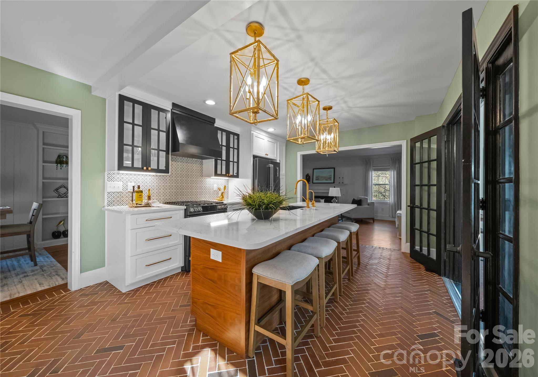 112 Sardis View Road