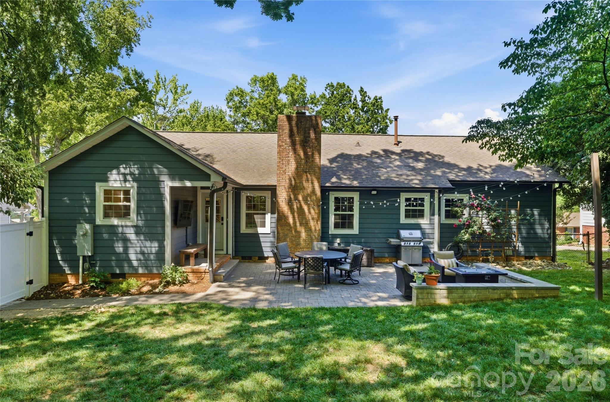 1061 Eaglewood Avenue
