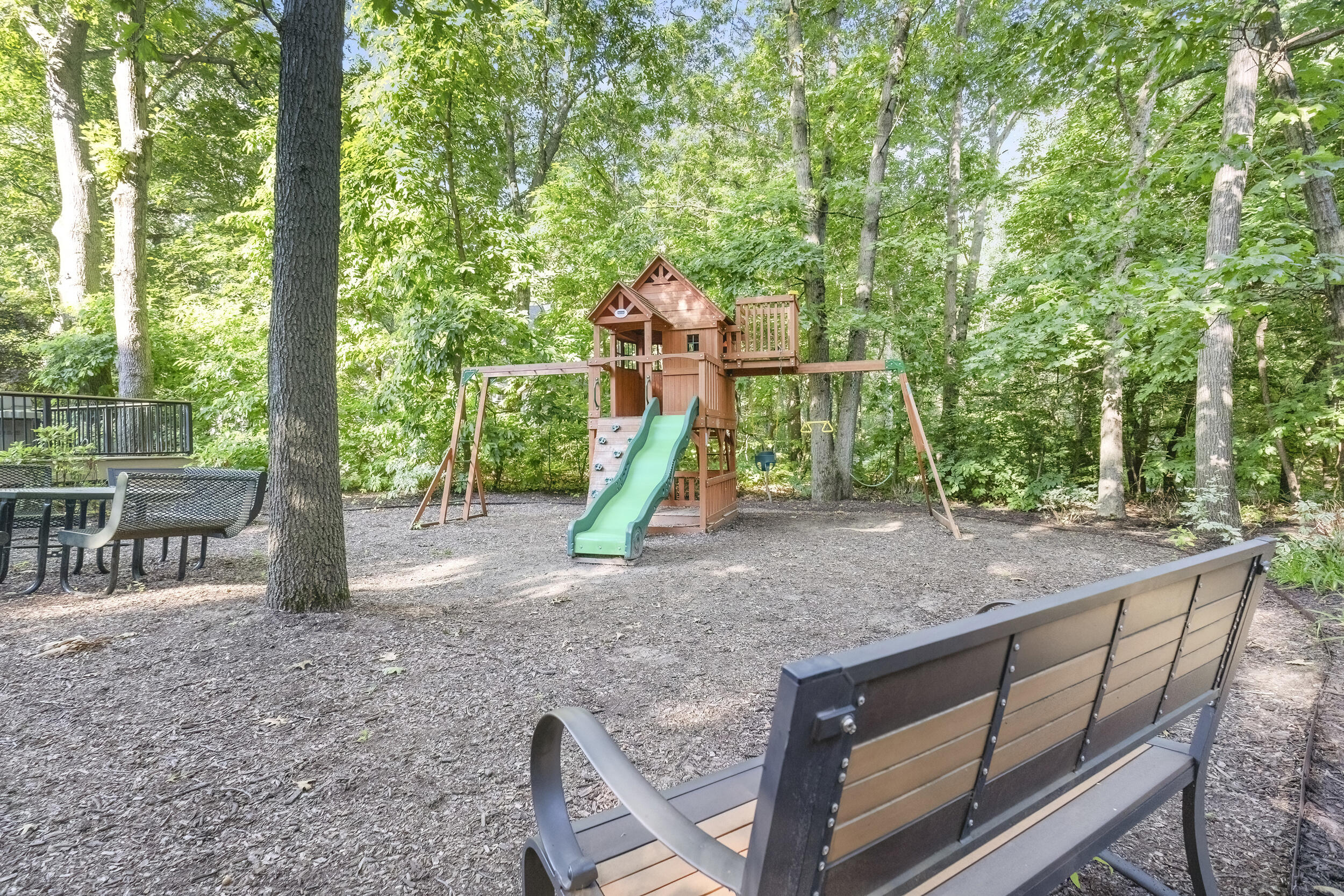 18581 Brook Hollow