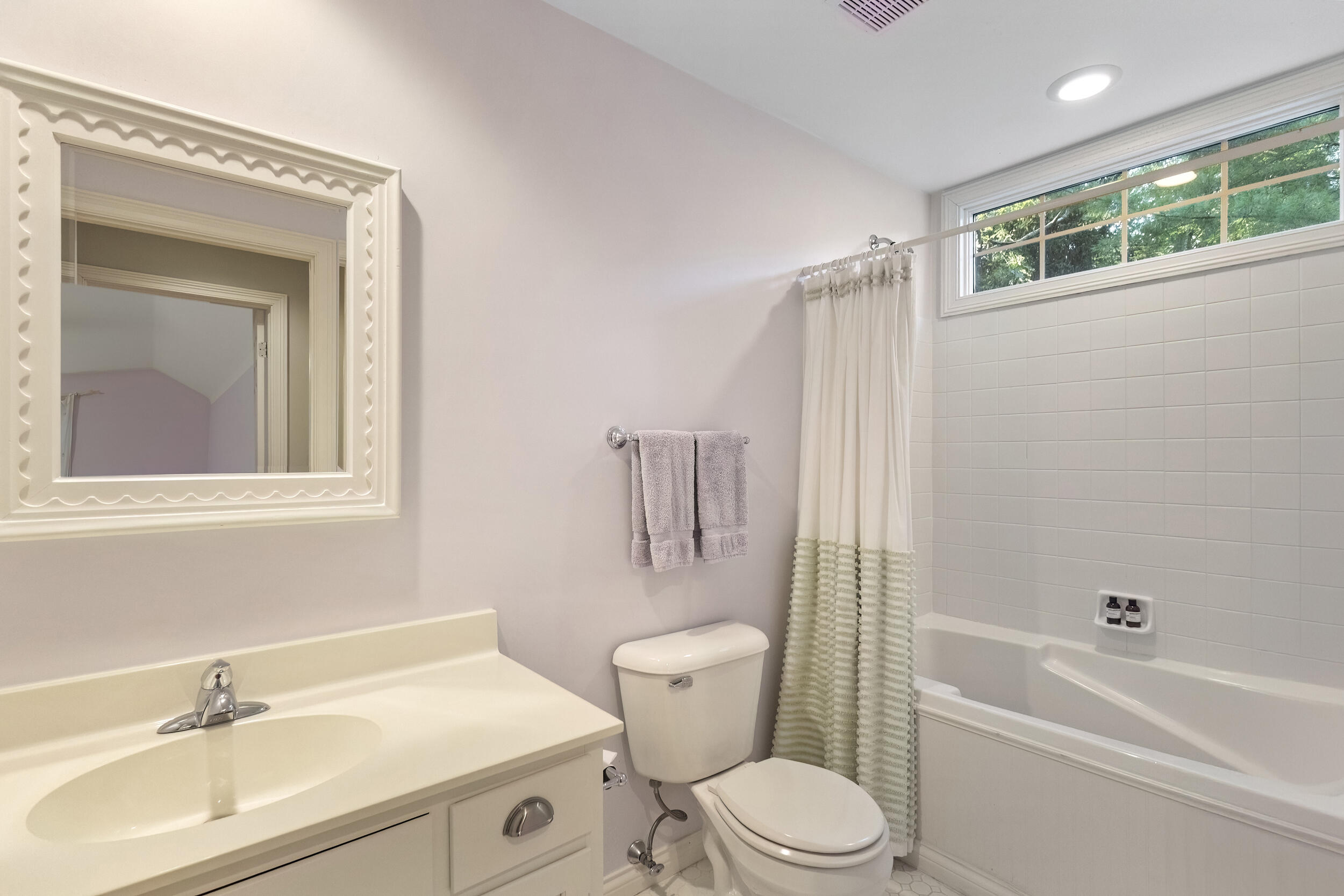 18581 Brook Hollow