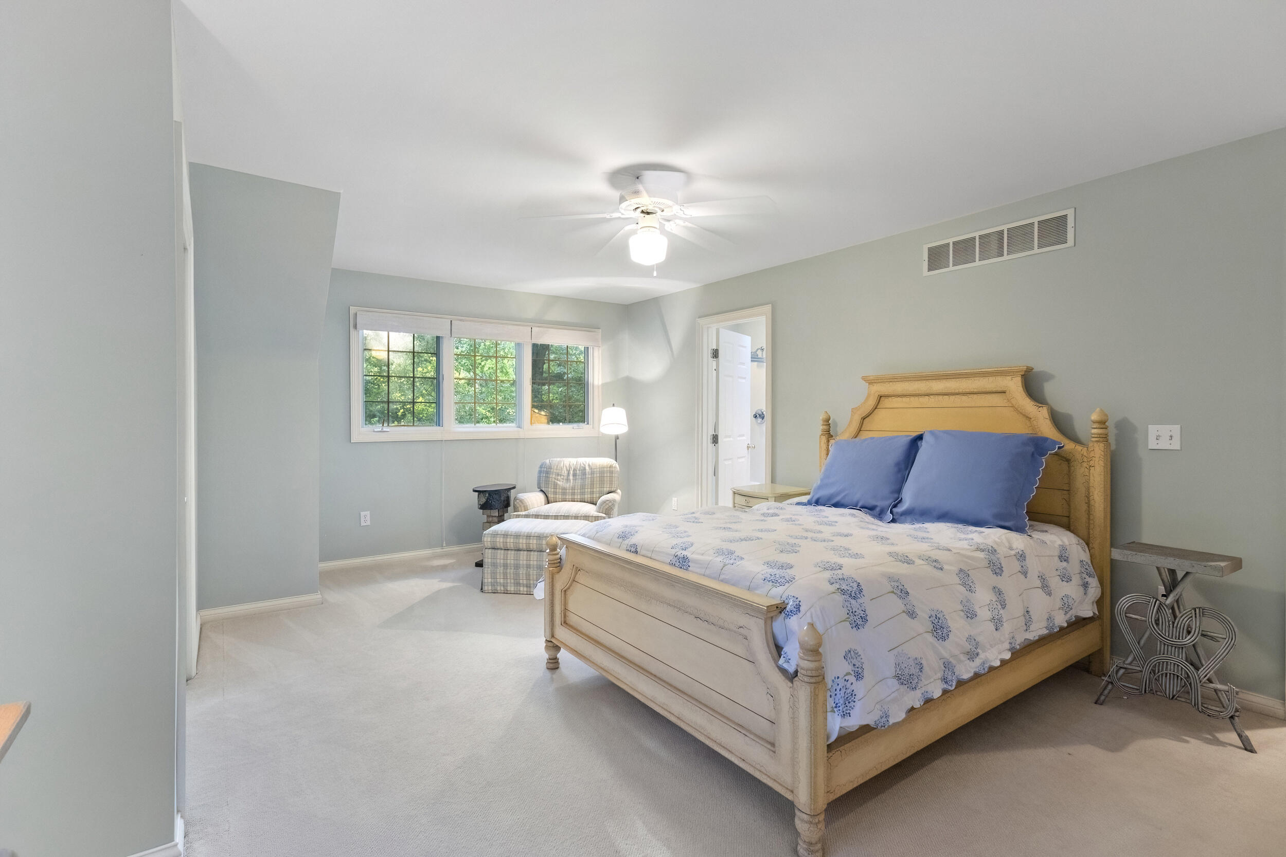 18581 Brook Hollow
