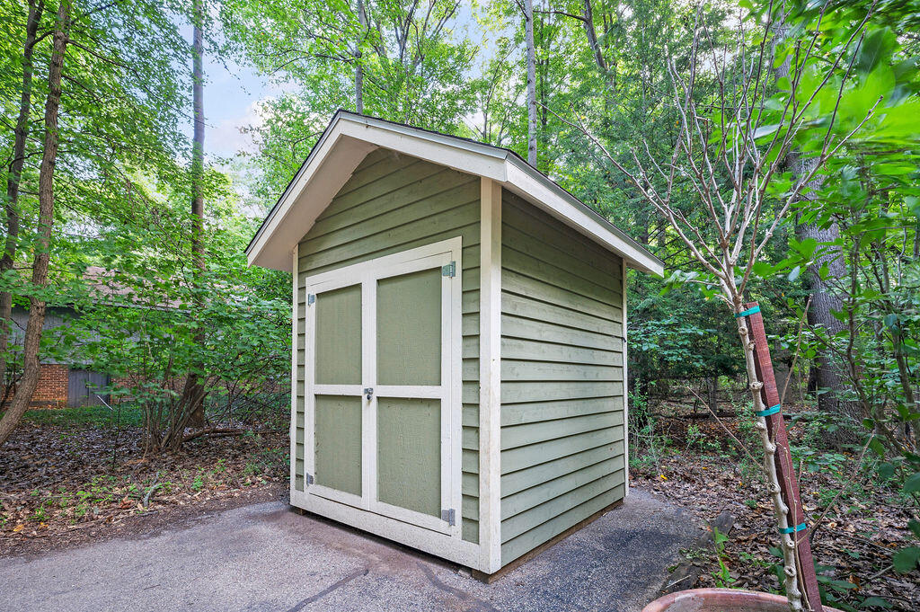13855 Cherry Beach Road