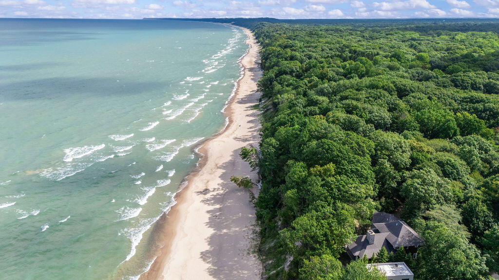 13855 Cherry Beach Road