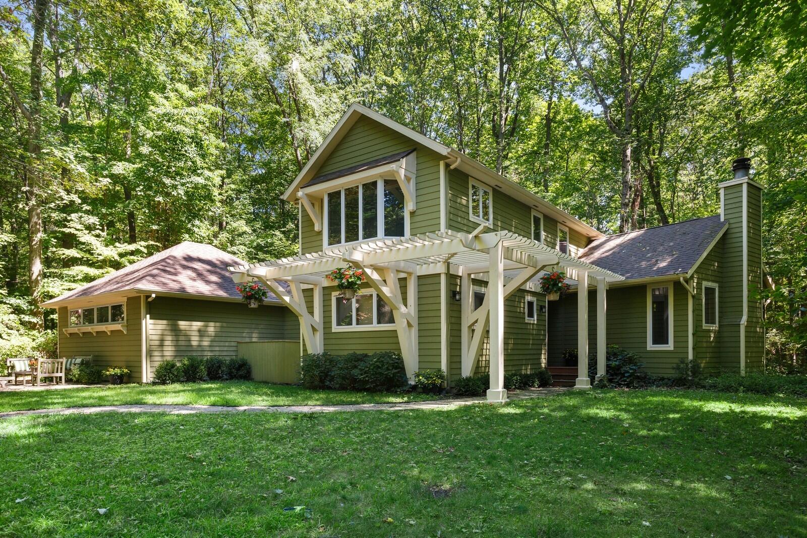 13855 Cherry Beach Road