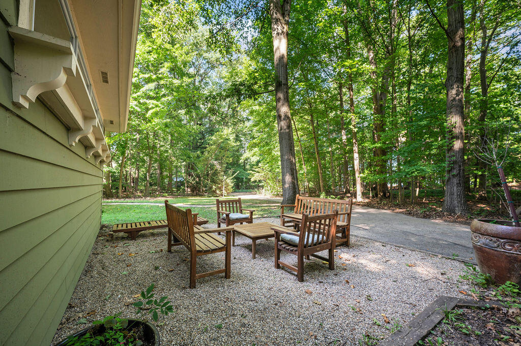 13855 Cherry Beach Road