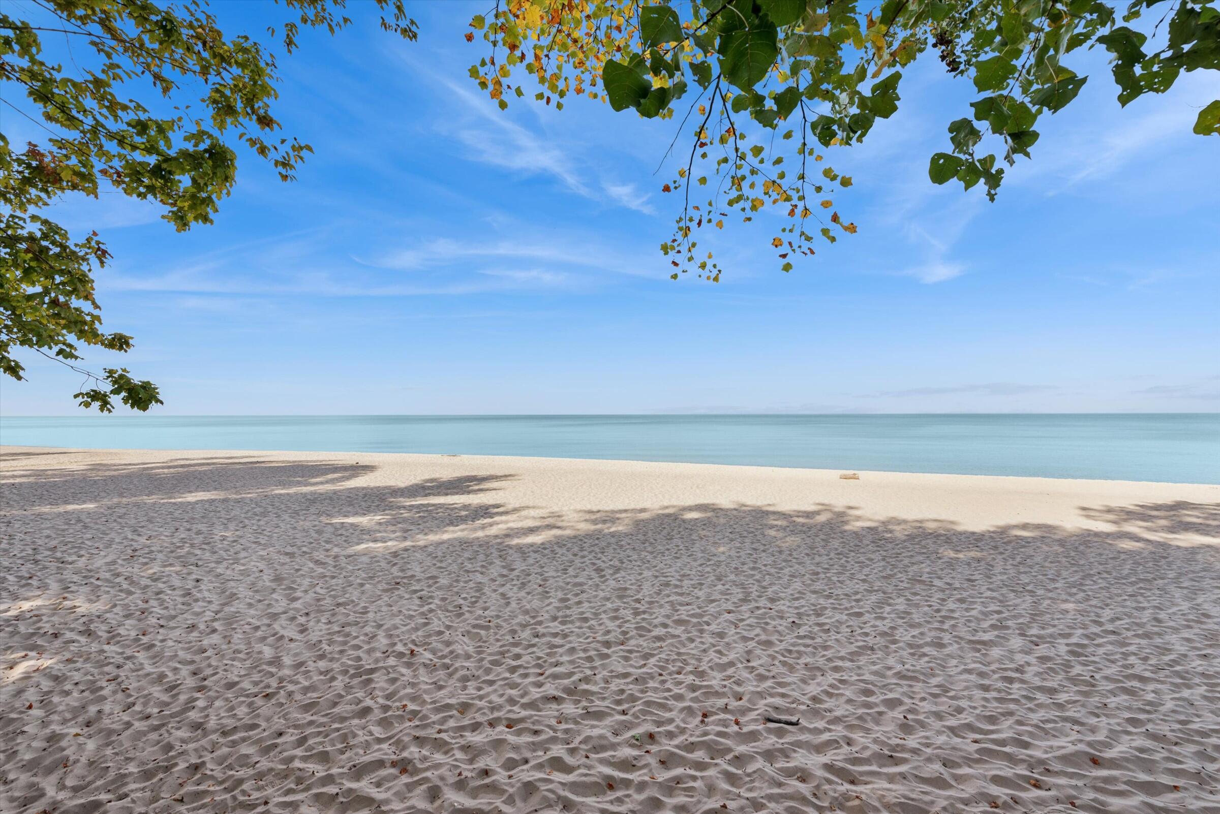 13935 Lakewood Drive