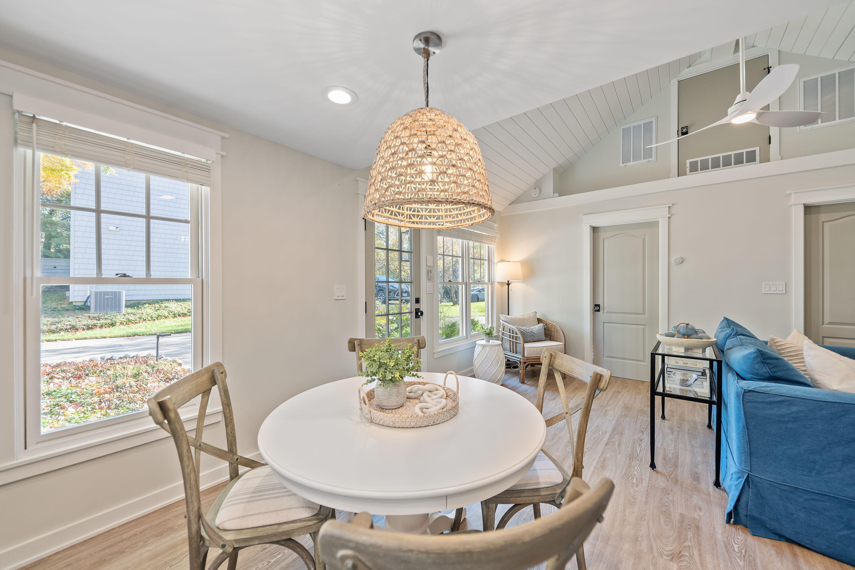 15800 Lakeshore Road