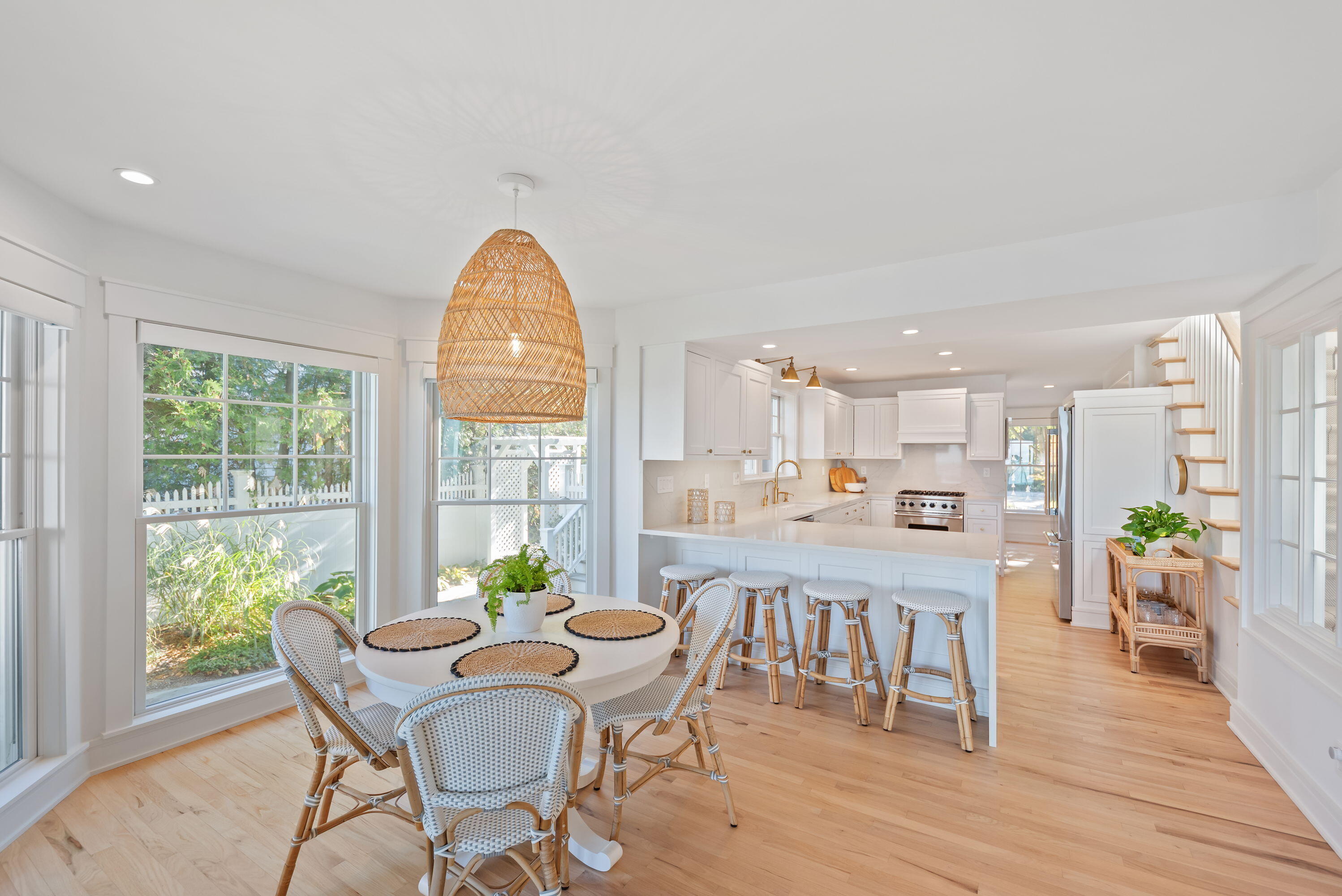 15800 Lakeshore Road