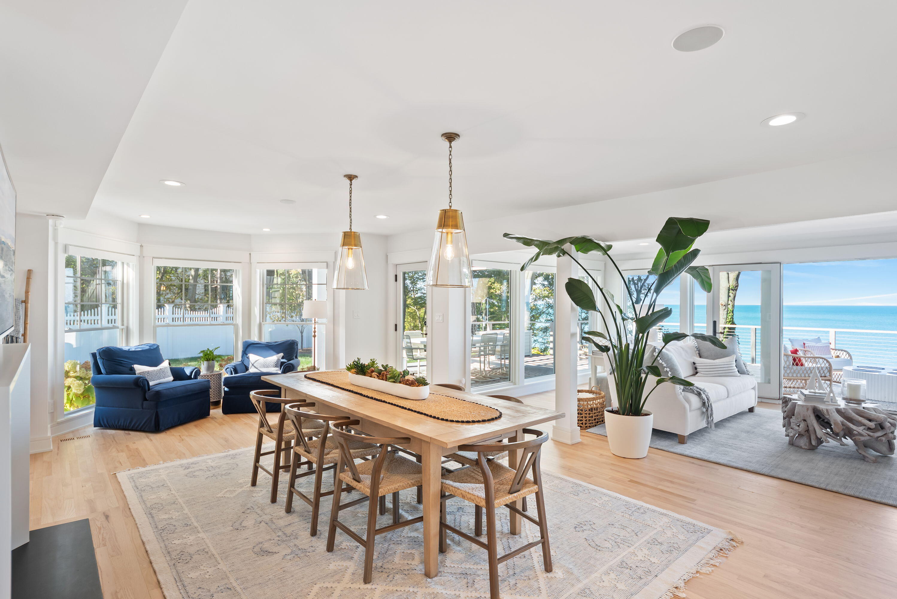 15800 Lakeshore Road